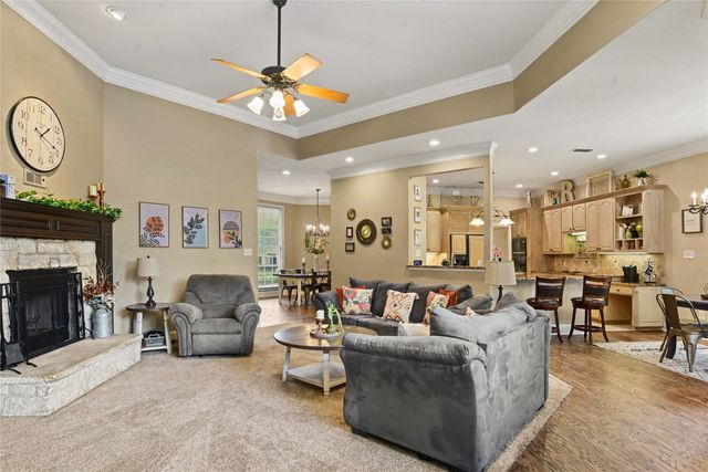 4 Griffith Court, Terrell, TX 75160