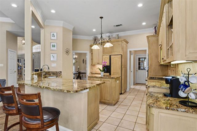4 Griffith Court, Terrell, TX 75160