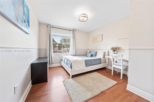 547 NW 157th Ln, Pembroke Pines, FL 33028