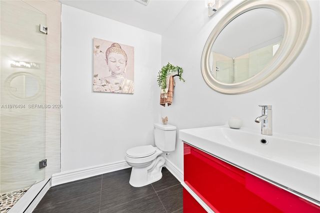 547 NW 157th Ln, Pembroke Pines, FL 33028