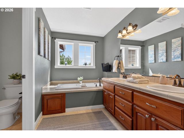 5802 Ne 62ND Cir, Vancouver, WA 98661