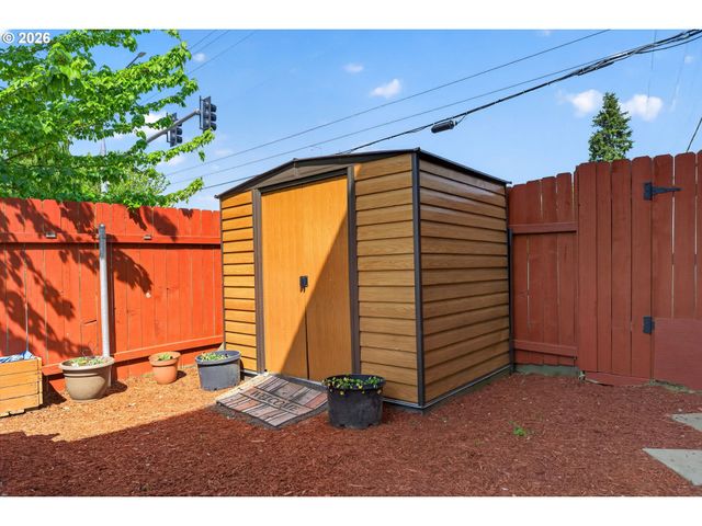 5802 Ne 62ND Cir, Vancouver, WA 98661