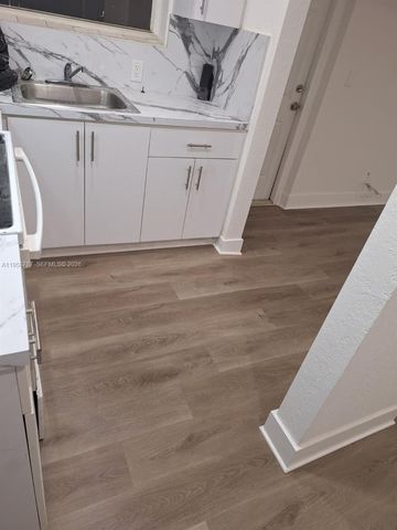 1236 NW 4th Ave 5, Fort Lauderdale, FL 33311