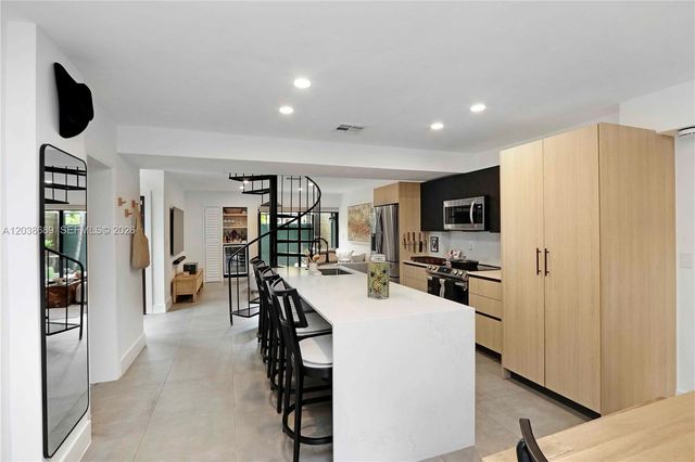 3138 Mary Street 3138, Miami, FL 33133
