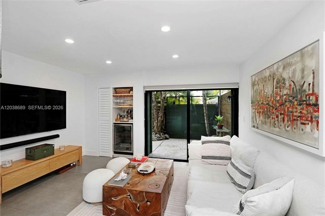 3138 Mary Street 3138, Miami, FL 33133