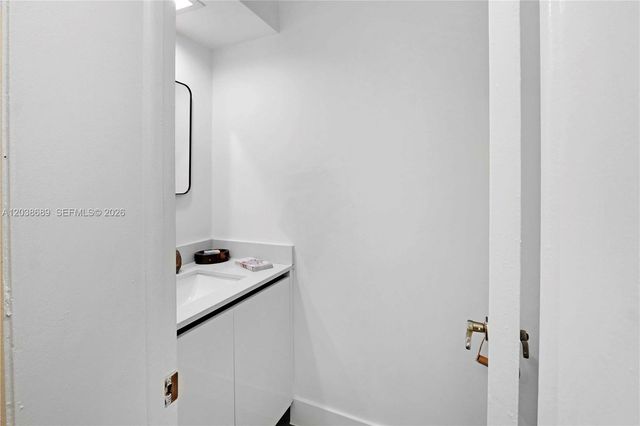 3138 Mary Street 3138, Miami, FL 33133