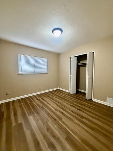 4019 Rushmoor Drive, Arlington, TX 76016