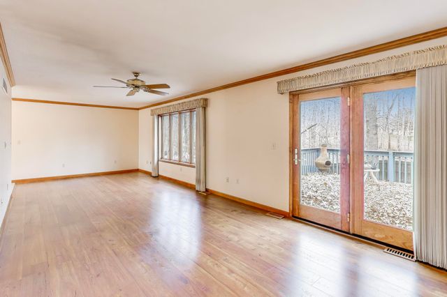 591 Glenwood Drive, Valparaiso, IN 46385