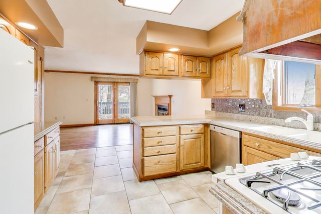 591 Glenwood Drive, Valparaiso, IN 46385