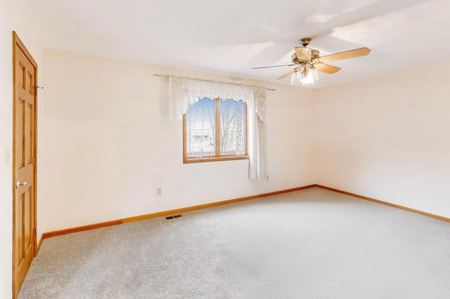 591 Glenwood Drive, Valparaiso, IN 46385