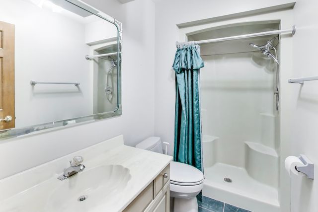 591 Glenwood Drive, Valparaiso, IN 46385