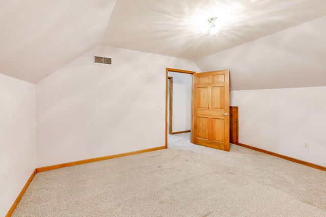 591 Glenwood Drive, Valparaiso, IN 46385