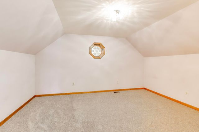 591 Glenwood Drive, Valparaiso, IN 46385