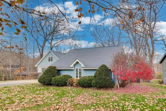 591 Glenwood Drive, Valparaiso, IN 46385