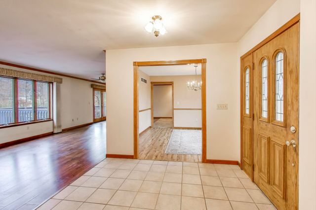 591 Glenwood Drive, Valparaiso, IN 46385