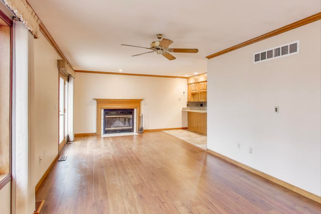 591 Glenwood Drive, Valparaiso, IN 46385