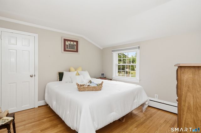 1706 Main Street, Glastonbury, CT 06033