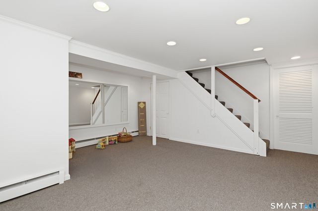 1706 Main Street, Glastonbury, CT 06033