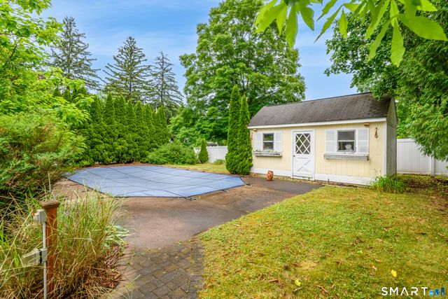 1706 Main Street, Glastonbury, CT 06033
