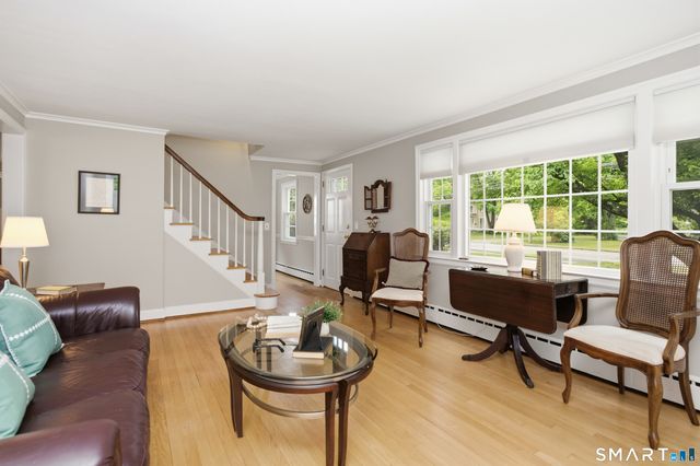 1706 Main Street, Glastonbury, CT 06033