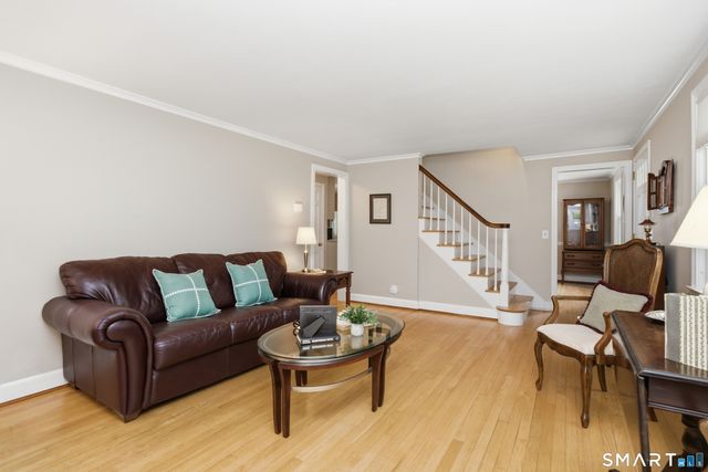 1706 Main Street, Glastonbury, CT 06033