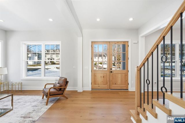 1 Breton Place, Livingston, NJ 07039