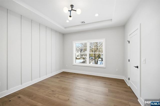 1 Breton Place, Livingston, NJ 07039