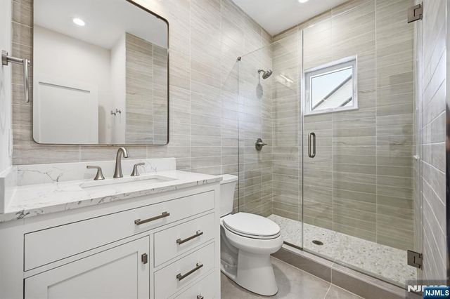 1 Breton Place, Livingston, NJ 07039