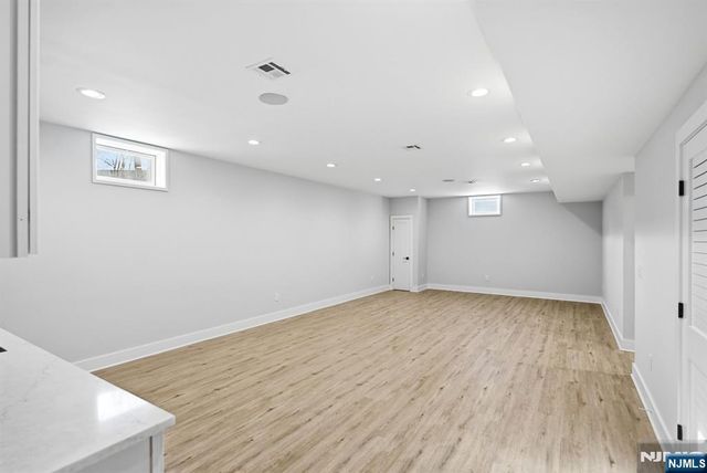 1 Breton Place, Livingston, NJ 07039