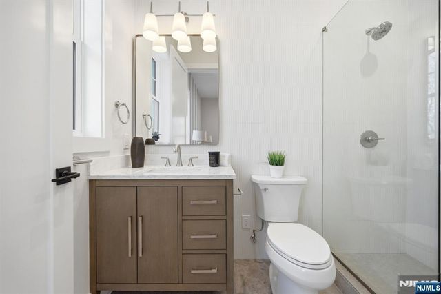 1 Breton Place, Livingston, NJ 07039