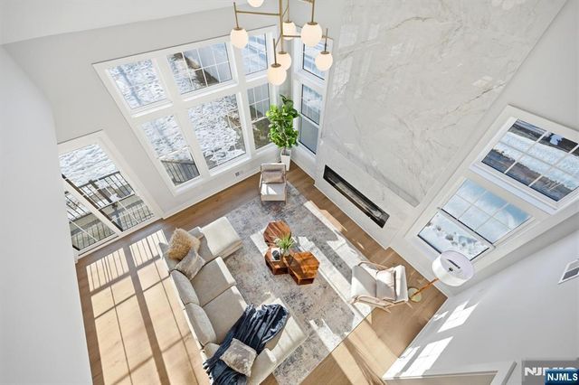 1 Breton Place, Livingston, NJ 07039