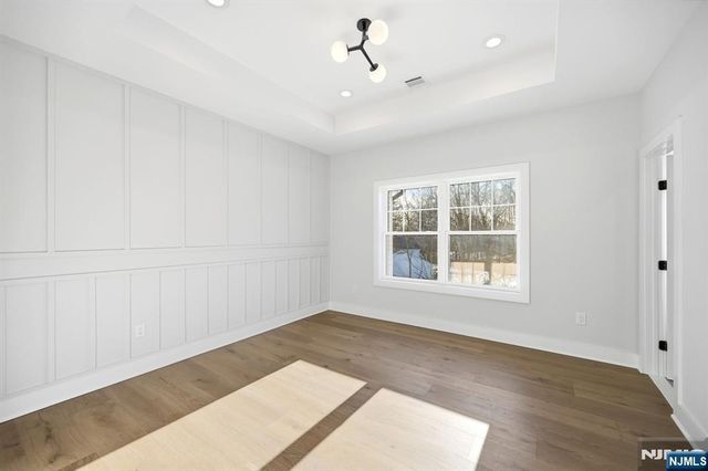 1 Breton Place, Livingston, NJ 07039