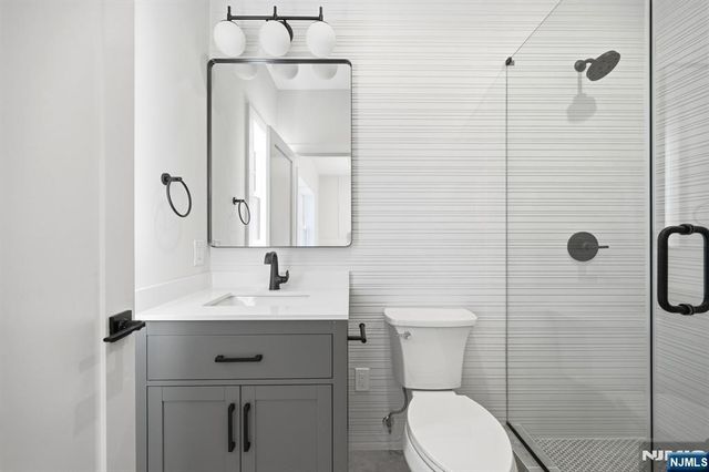 1 Breton Place, Livingston, NJ 07039