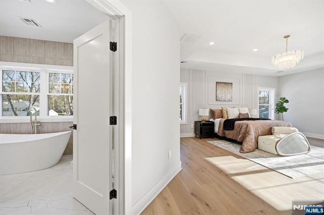 1 Breton Place, Livingston, NJ 07039