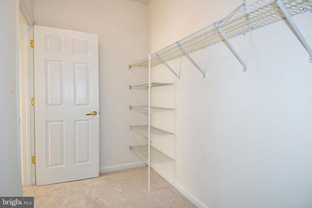 6004 GALLANT FOX CT, Gainesville, VA 20155