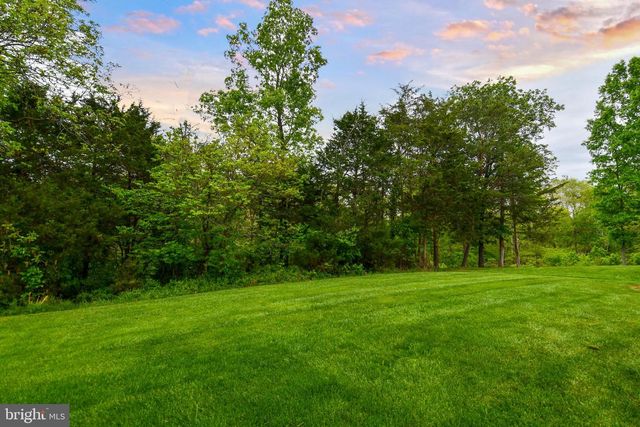6004 GALLANT FOX CT, Gainesville, VA 20155