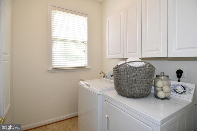 6004 GALLANT FOX CT, Gainesville, VA 20155