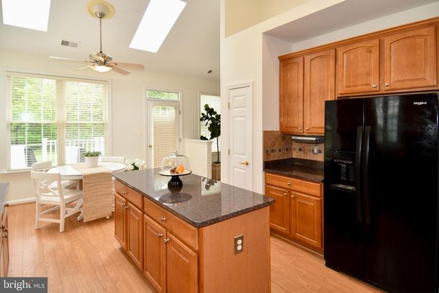 6004 GALLANT FOX CT, Gainesville, VA 20155
