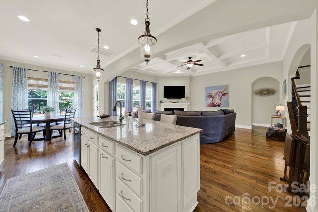6390 Willow Farm Drive, Denver, NC 28037