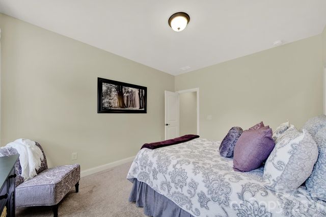 6390 Willow Farm Drive, Denver, NC 28037