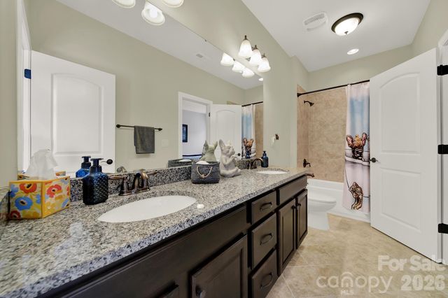 6390 Willow Farm Drive, Denver, NC 28037