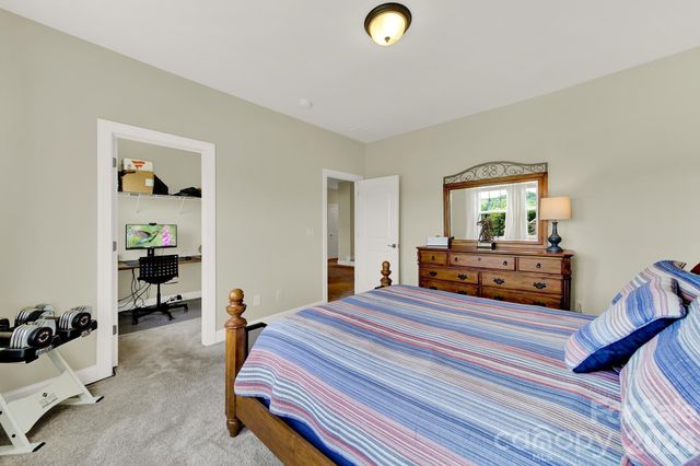 6390 Willow Farm Drive, Denver, NC 28037