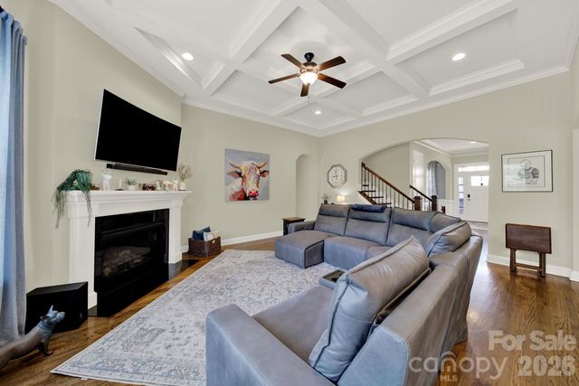 6390 Willow Farm Drive, Denver, NC 28037