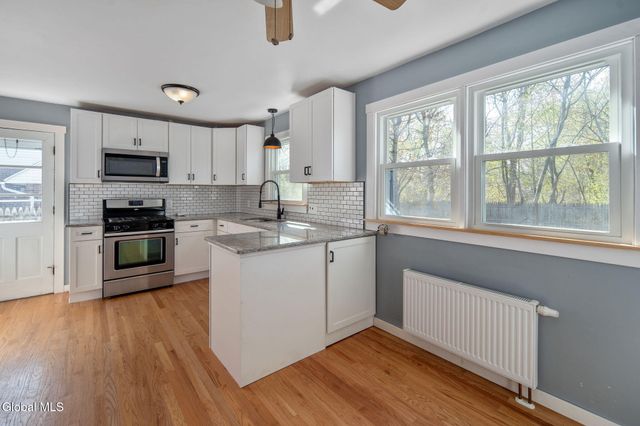 35 Fountain Avenue, Albany, NY 12203