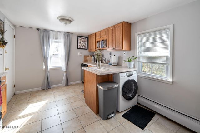 35 Fountain Avenue, Albany, NY 12203