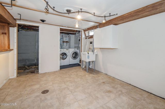 35 Fountain Avenue, Albany, NY 12203