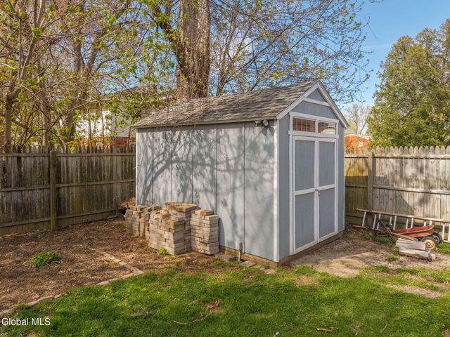 35 Fountain Avenue, Albany, NY 12203
