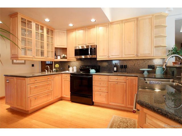 8209 S Kearney St, Centennial, CO 80112