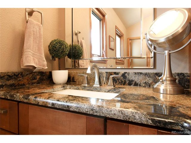 8209 S Kearney St, Centennial, CO 80112