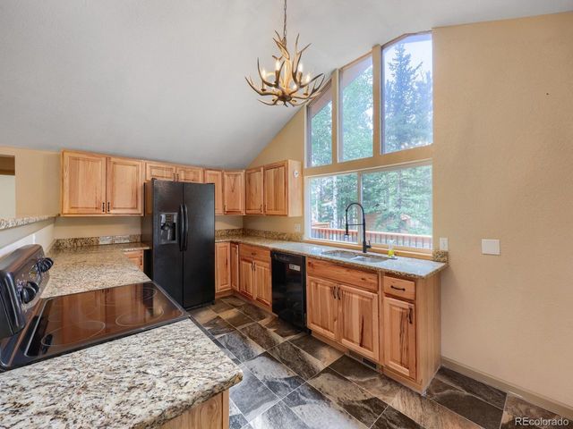 44 Anderson Rd, Florissant, CO 80816